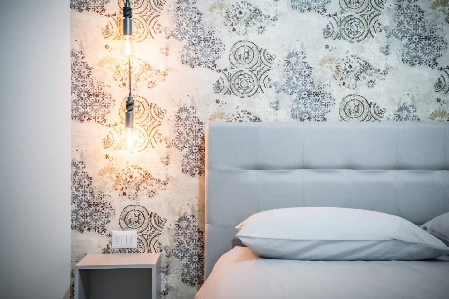 Casa Amelia Elegant Suite Parcheggio Gratuito Parma Bagian luar foto
